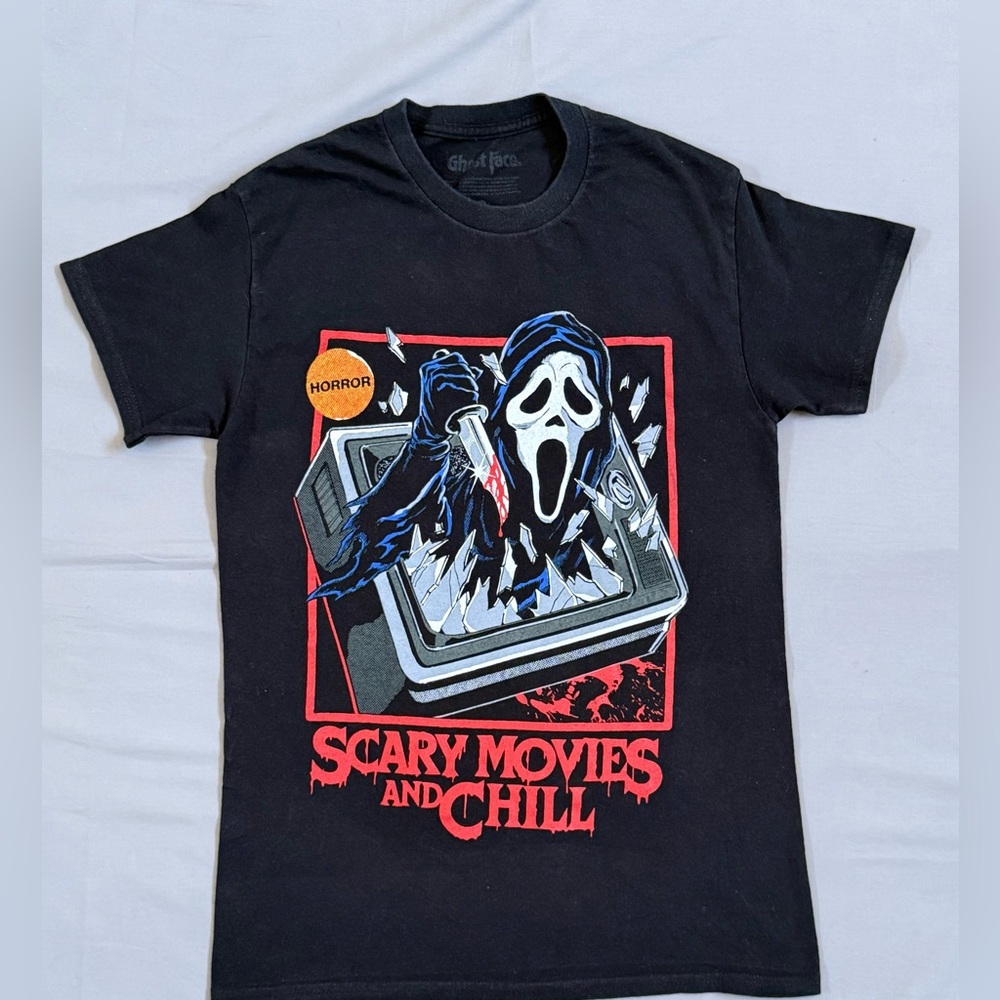 Ghost Face Scream Scary Movies And Chill Black Horror Graphic T-shirt Size Small